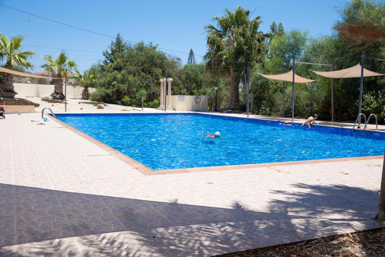 Marcelia Napa Suites Ajía Nápa Kültér fotó